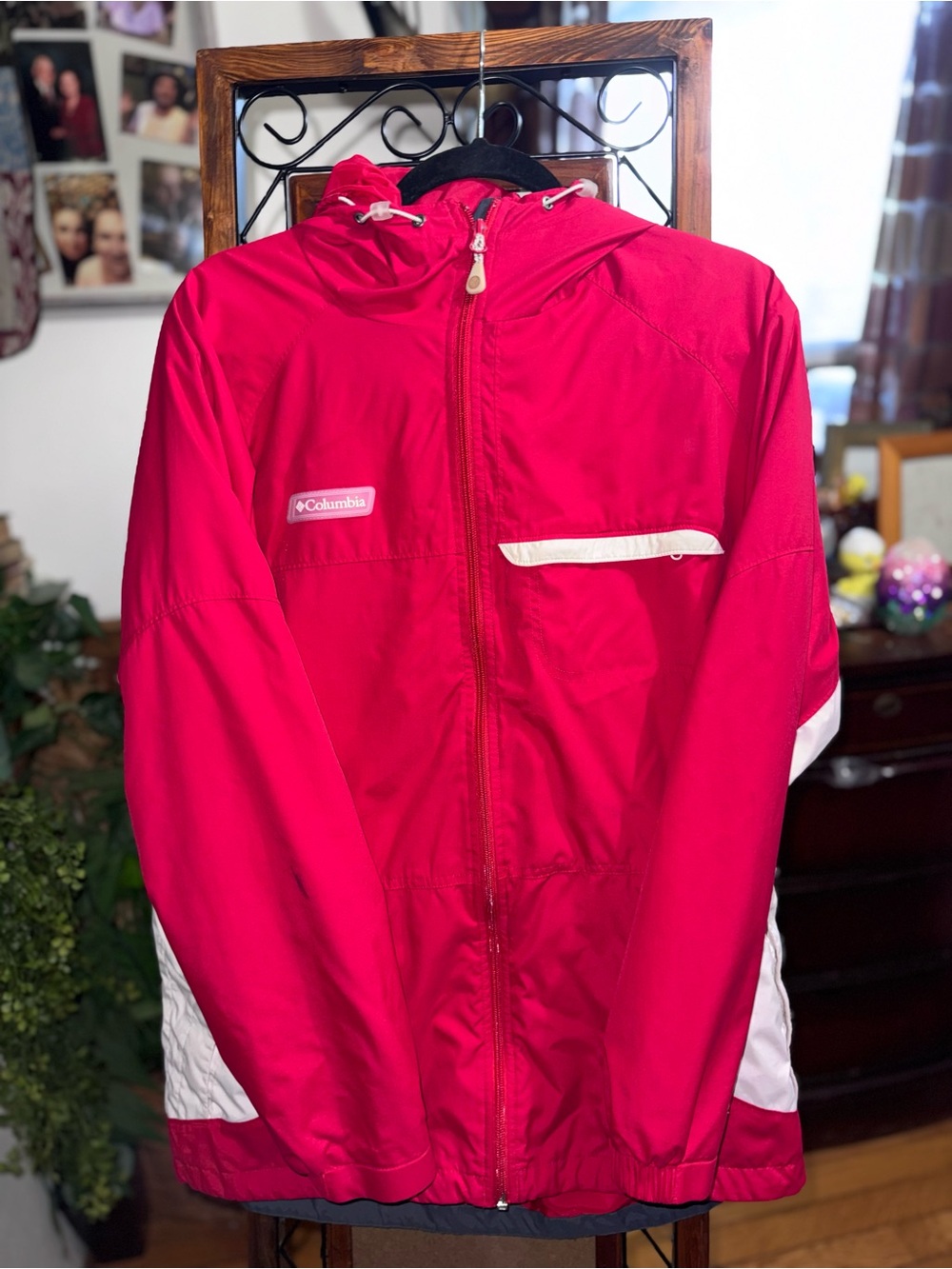 Y2K Women’s Columbia Jacket sz Large Red and White